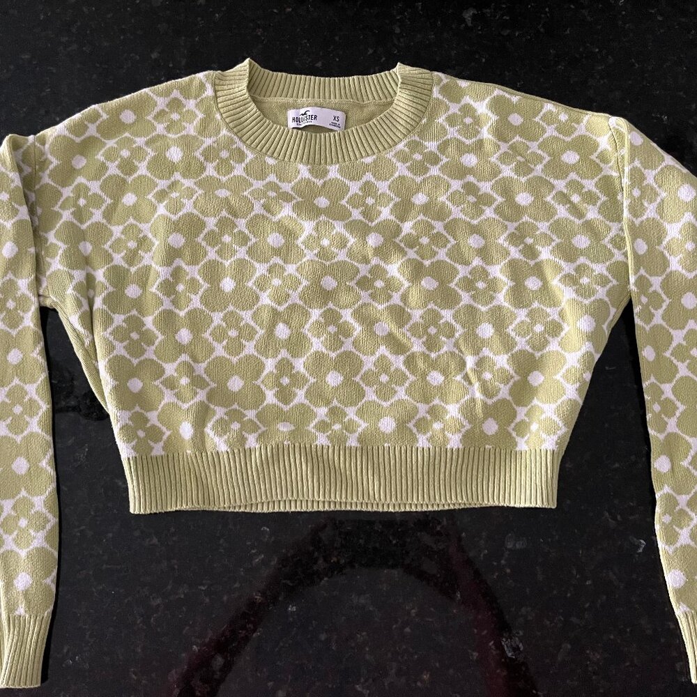 Hollister cropped sweater